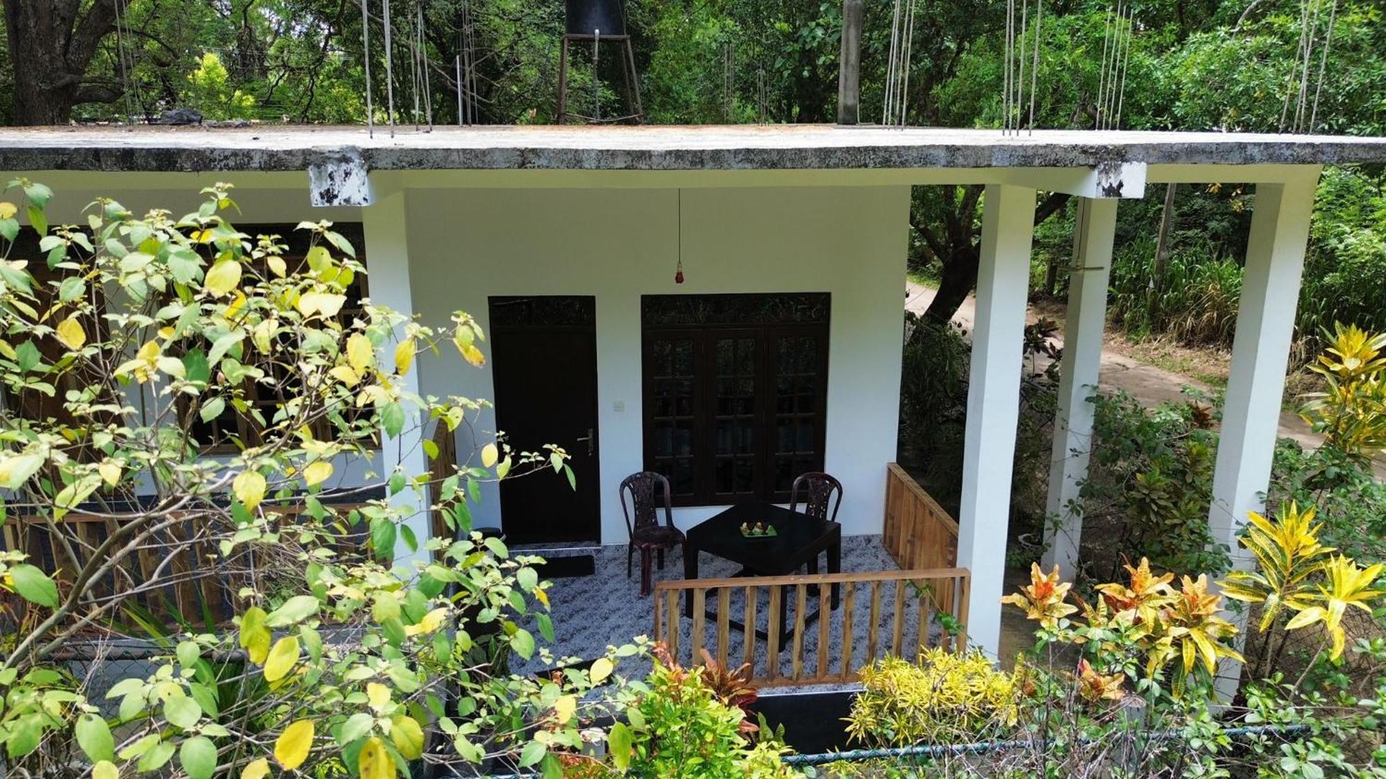 Dream Villa Sigiriya Exteriör bild